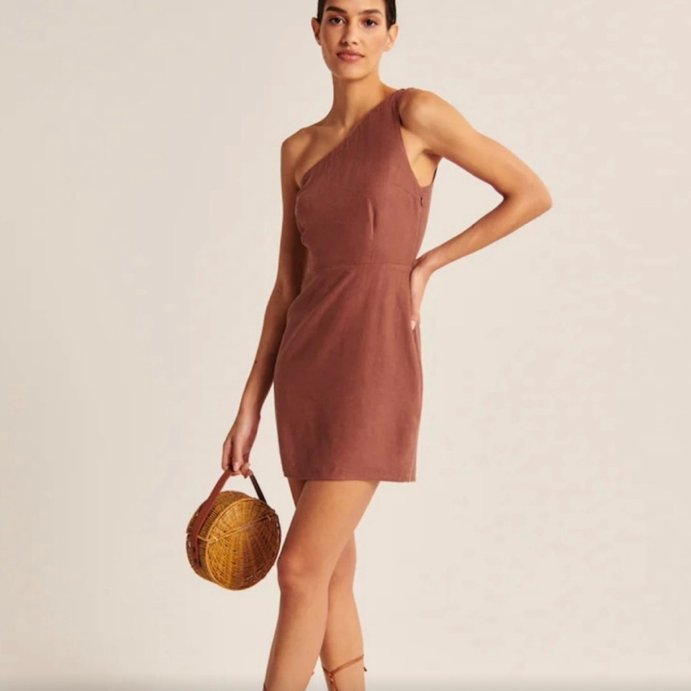 Abercrombie One-Shoulder Linen Dress